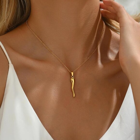 ⚡Gold Necklace for Women 18K Gold Plated Crescent Moon Sun Shoe Horn Pendant - Picture 4 of 7